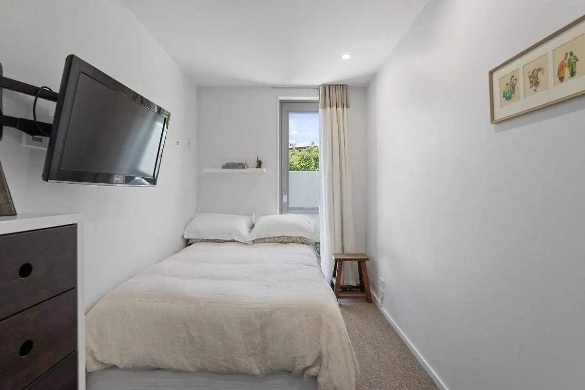 The Riverside Apartment Крайстчёрч 0*,  Новая Зеландия