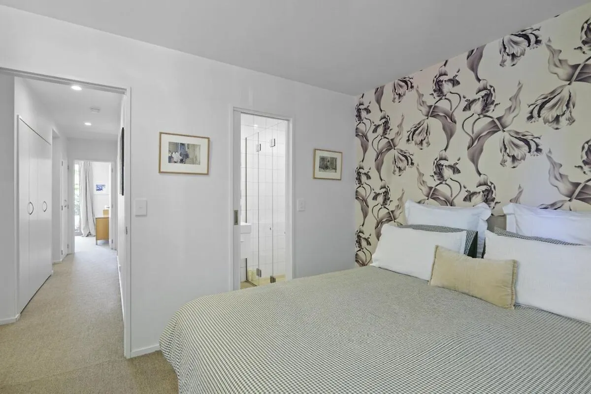 The Riverside Apartment Крайстчёрч Новая Зеландия